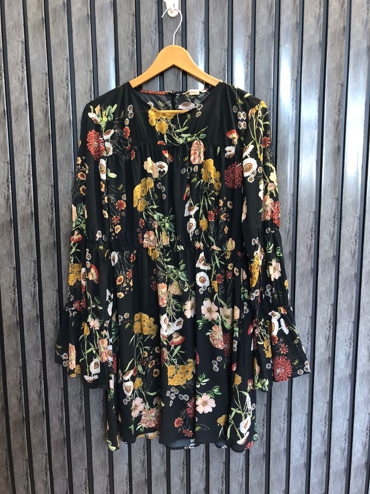 Chest 19  Length 33  Fabric Linen Stylish Printed Long Top