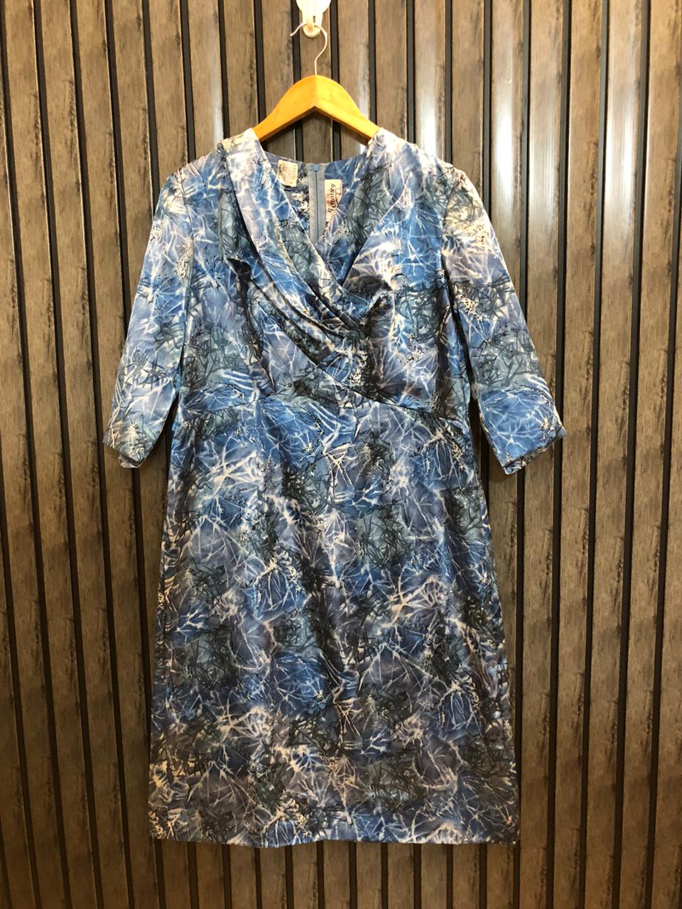 Chest 19  Length 40  Fabric Silk Women Long Top