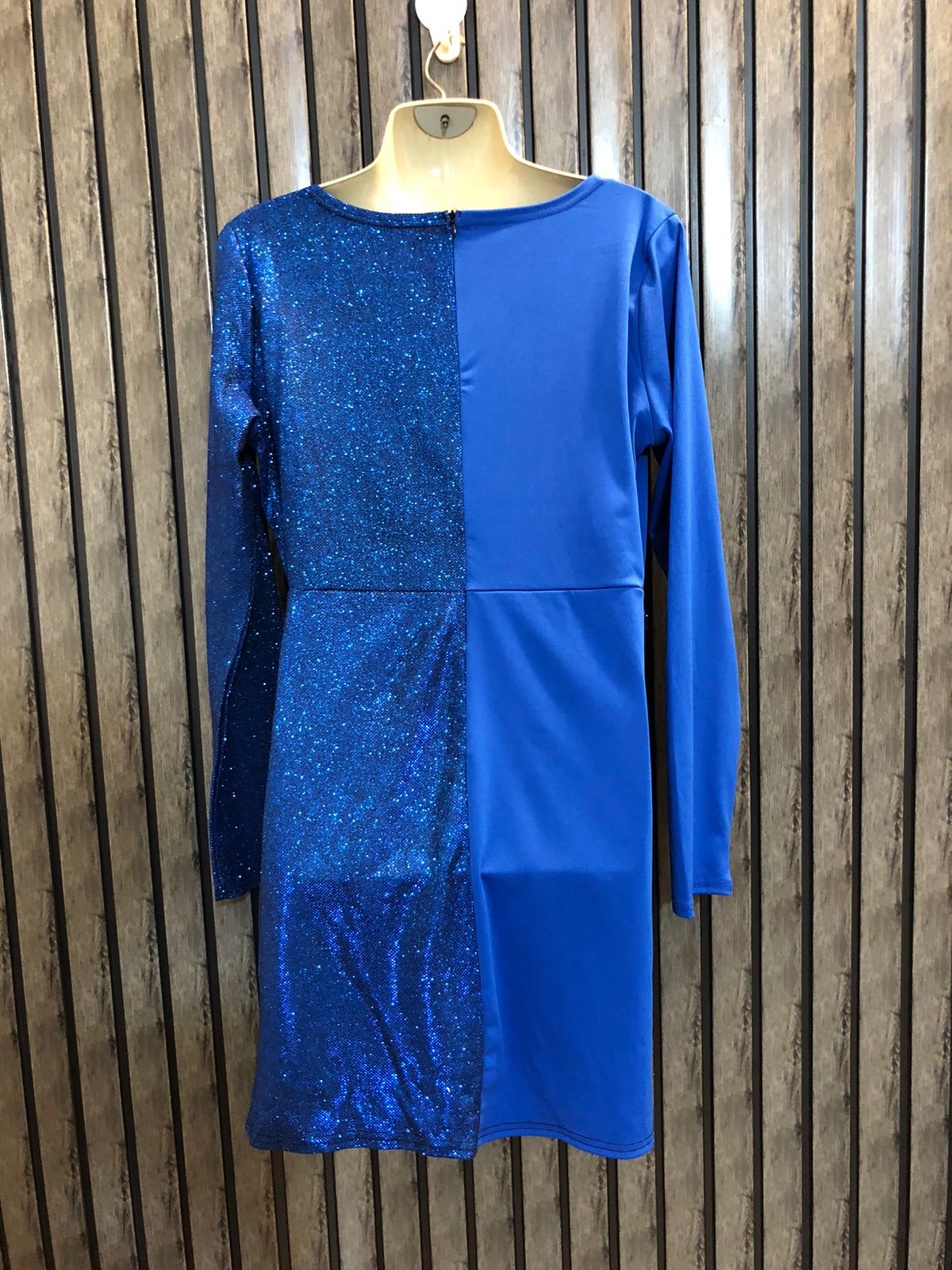 Chest 20  Length 32  Fabric Silk Jersey Party Wear Mini Dress