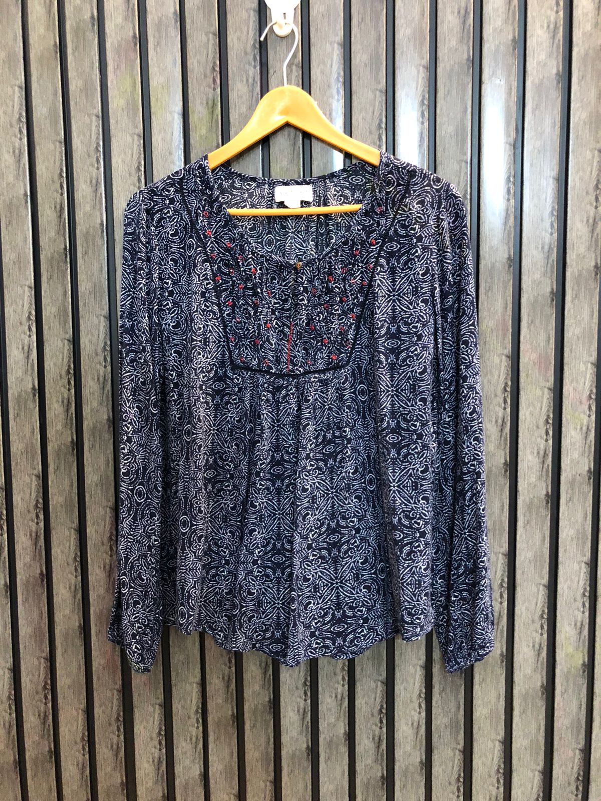 Chest 19  Length 24  Fabric Cotton Branded Ladies Casual Wear Full Sleeves Top
