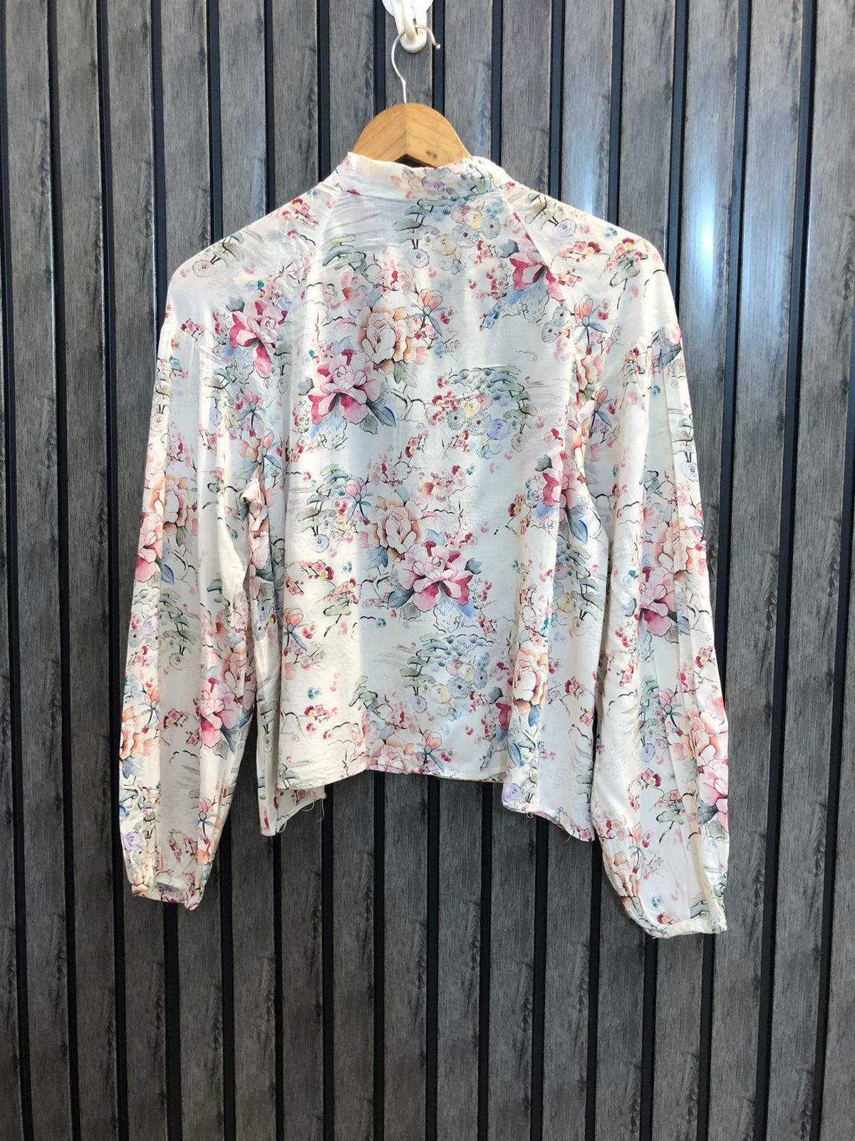 Chest 18  Length 20  Fabric Linen Trendy Summer Wear Full Sleeves Top