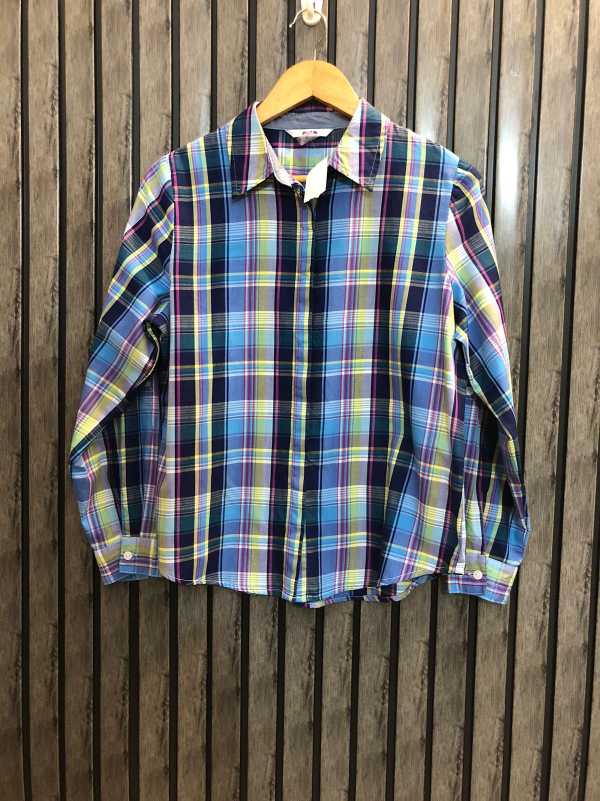 Chest 20  Length 23  Fabric Cotton Elegant Women Full Sleeves Shirt Style Top