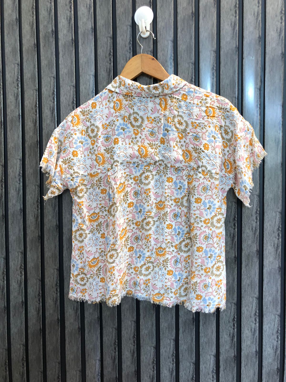 Chest 17  Length 19  Fabric linen Premium Soft Ladies Half Sleeve Top