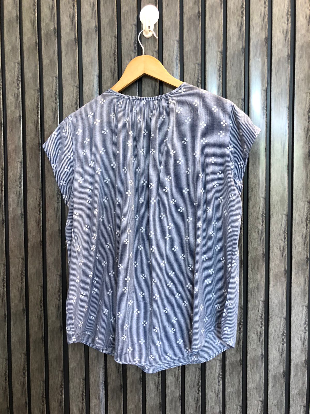 Chest 23  Length 25  Fabric cotton silk Smart Summer Ladies Half Sleeve Top