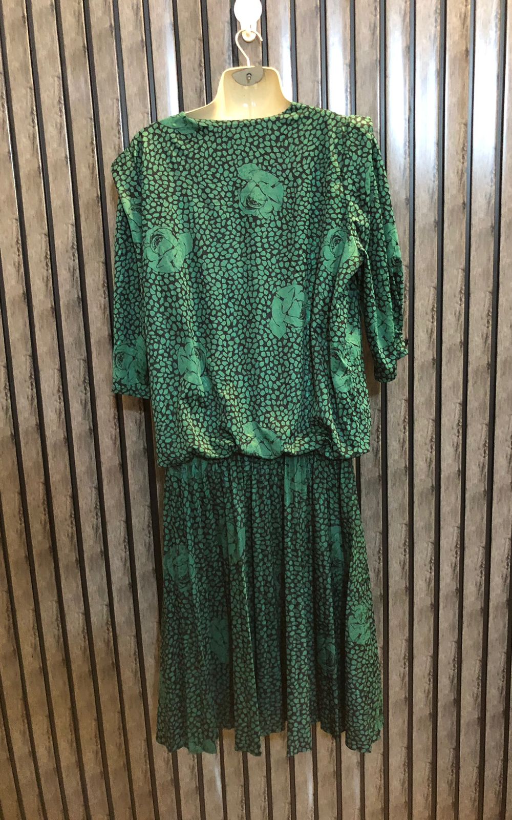 Chest 21  Lenght 43  Fabric silk Luxury Maxi Wear