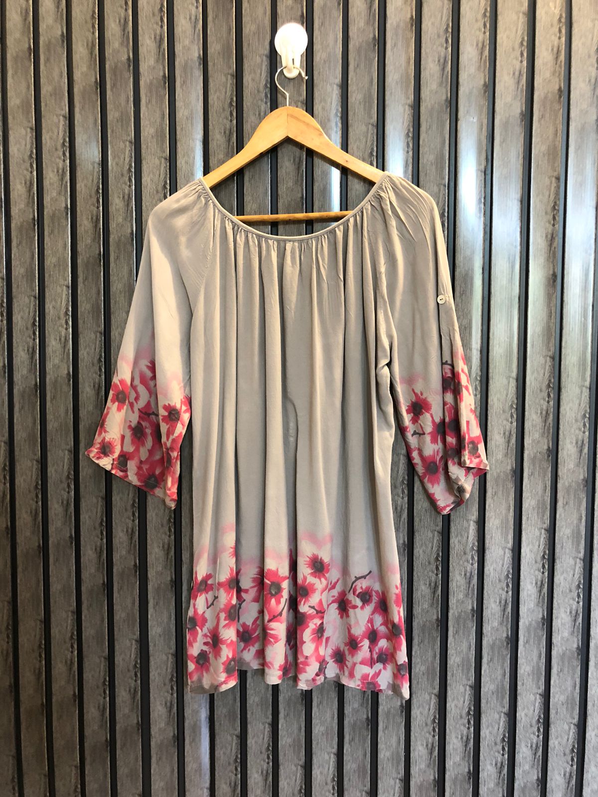 Chest 21  Length 29  Fabric Linen Women's Fashion Full Sleeves Top