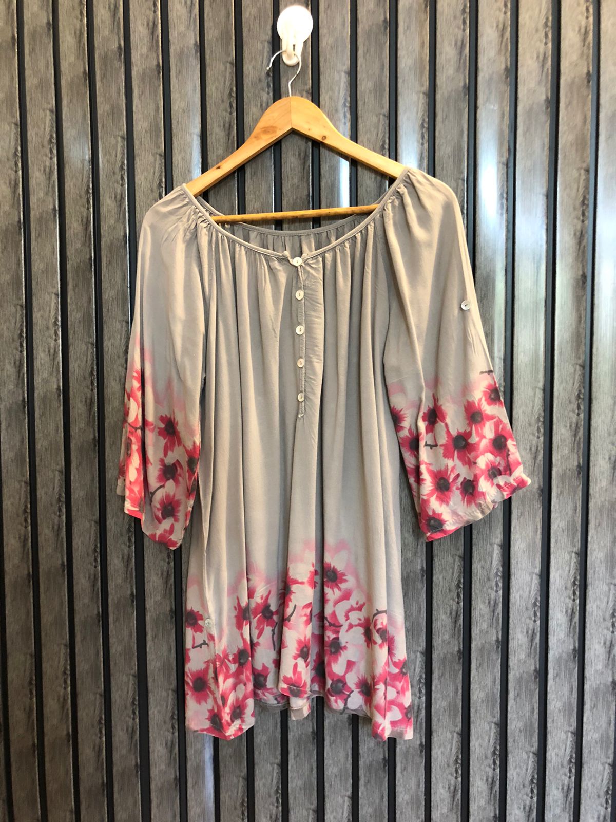Chest 21  Length 29  Fabric Linen Women's Fashion Full Sleeves Top