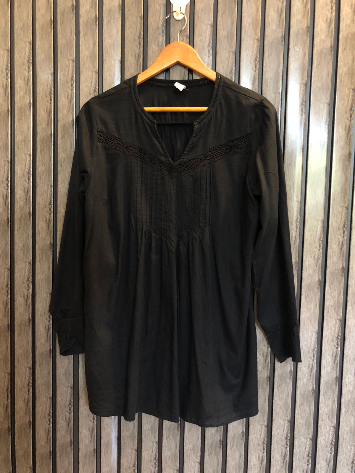 Chest 18  Length 27  Fabric Cotton Ladies Summer Full Sleeves Top
