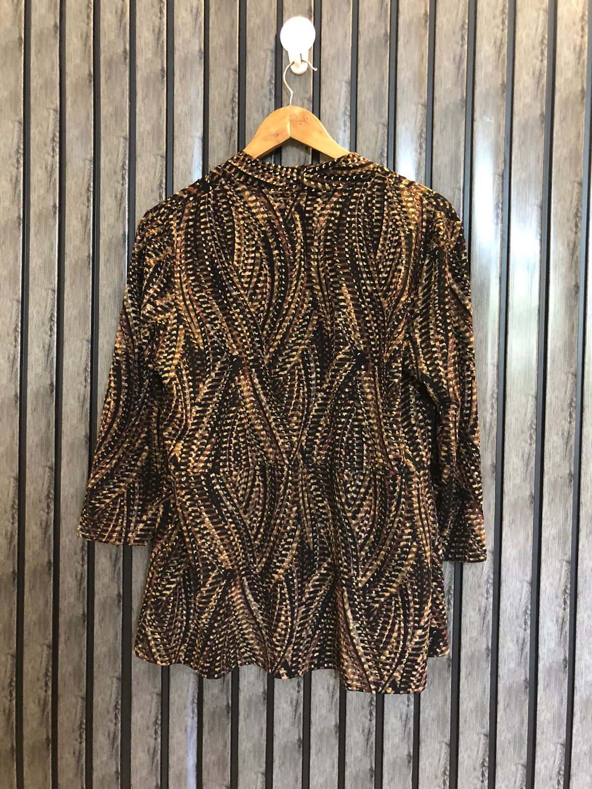 Chest Small  Length 26  Fabric Silk Jersey Branded Women's Shrug