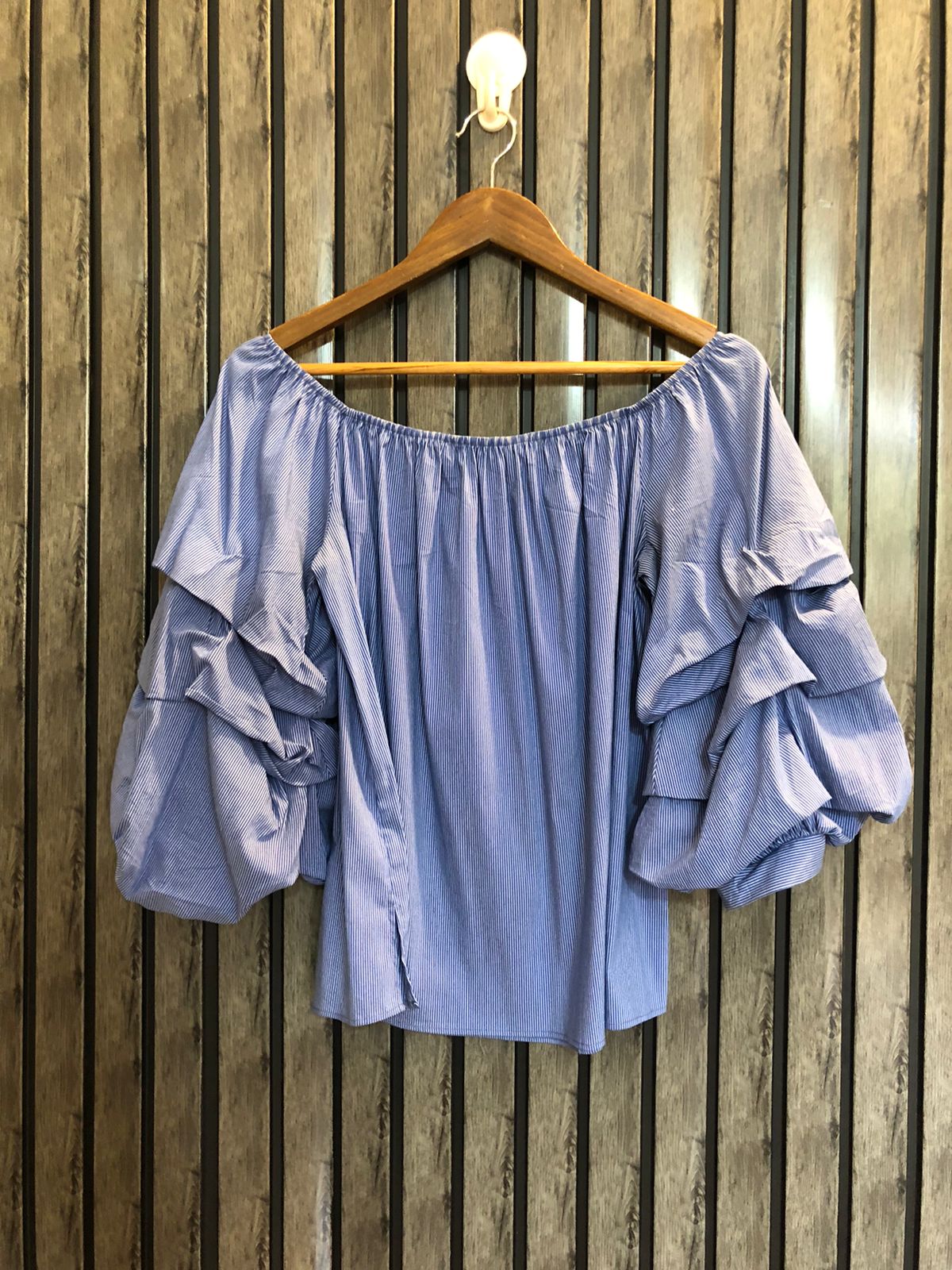 Chest 20  Length 18  Fabric Cotton Silk Branded Ladies Full Sleeves Top