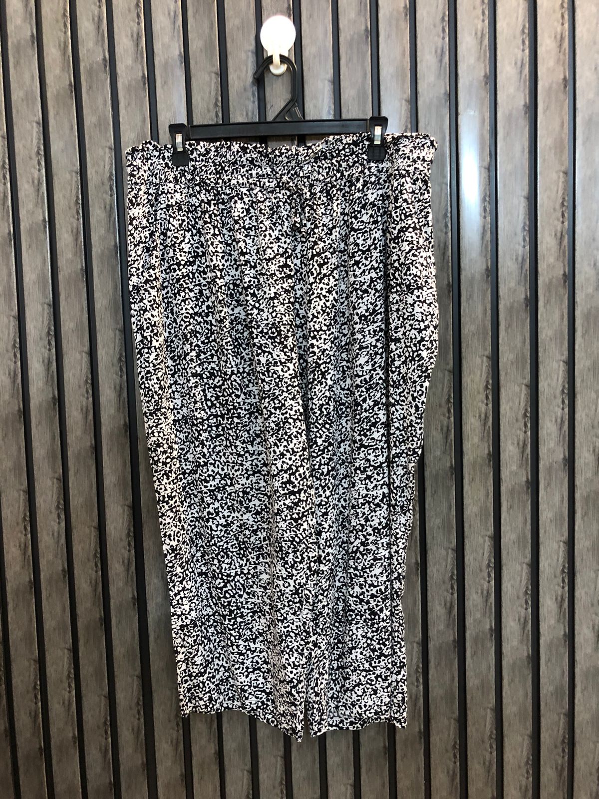 Waist 38  Length 31  Fabric Linen Premium Ladies Casual Trouser