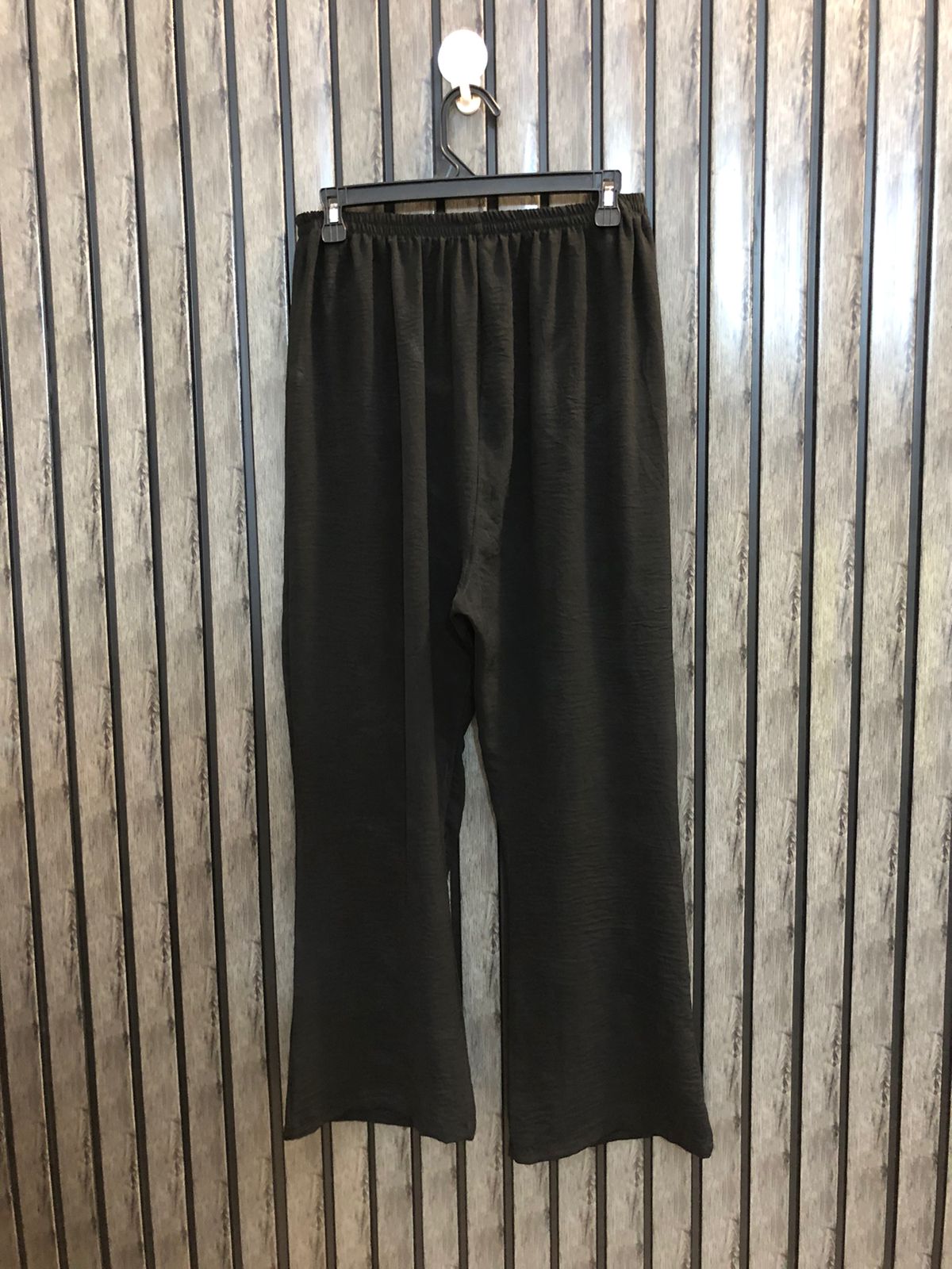 Waist 32  Length 37  Fabric Silk Stylish Women Straight Fit Trouser