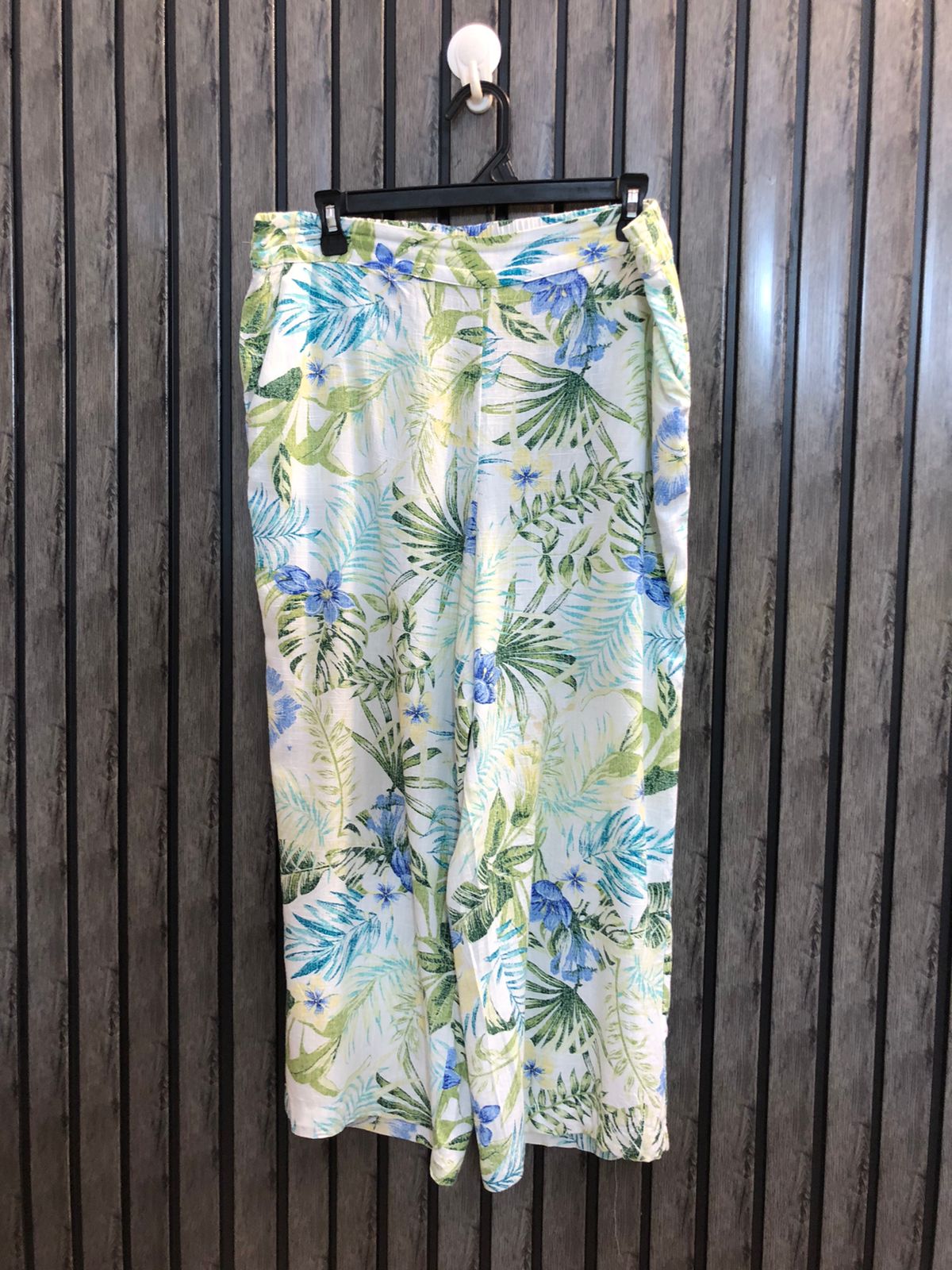 Waist 38 To 40  Length 33  Fabric Cotton New Arrival Branded Women Trouser