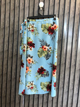 Waist 28  Lenght 29 to 31  Fabric cotton silk Chic Skirt Boutique