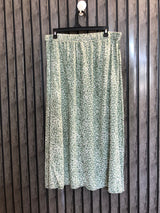 Waist 36 to 38  Lenght 32  Fabric linen Skirt Avenue
