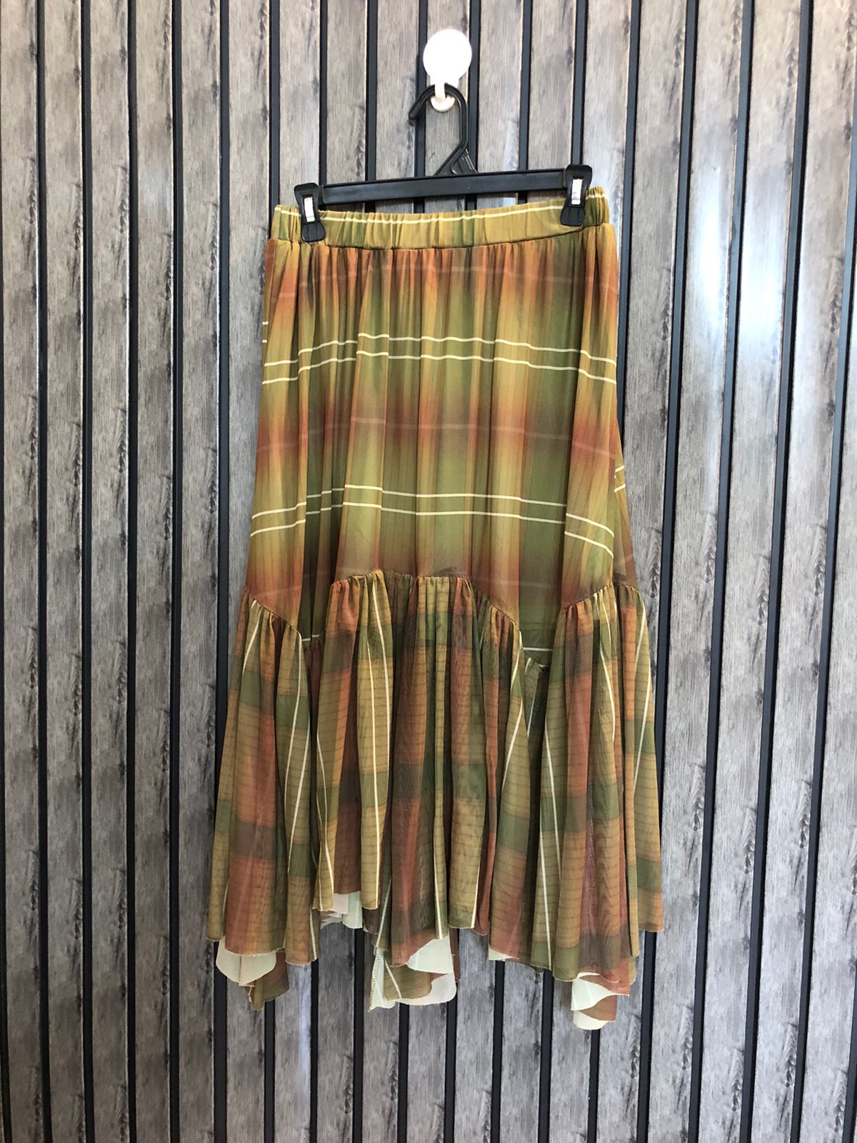 Waist 30  Lenght 29  Fabric net  The Trendy Skirt Co.