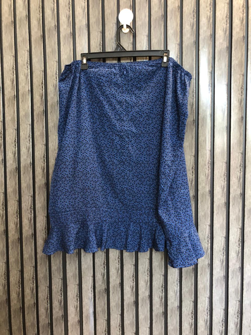 Waist 40  Lenght 25  Fabric silk Chic Avenue Skirts