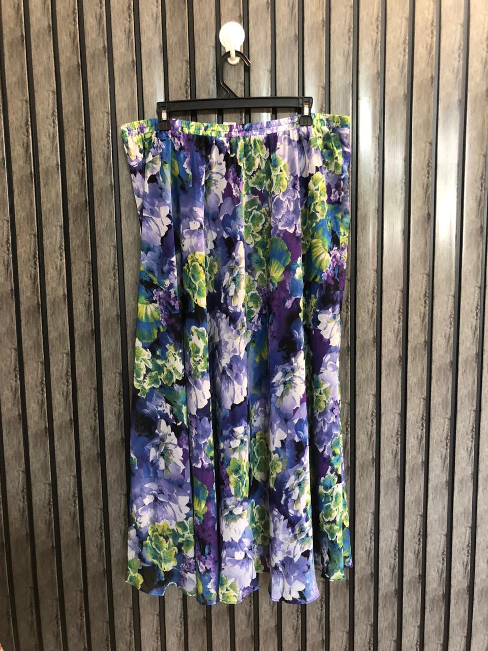 Waist 38 to 40  Lenght 36  Fabric chiffon Trendsetter Skirts