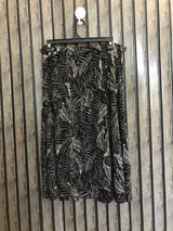 Waist 32 to 34  Lenght 27  Fabric silk jersey Fashion Forward Skirts