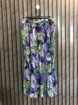 Waist 38 to 40  Lenght 36  Fabric chiffon Trendsetter Skirts