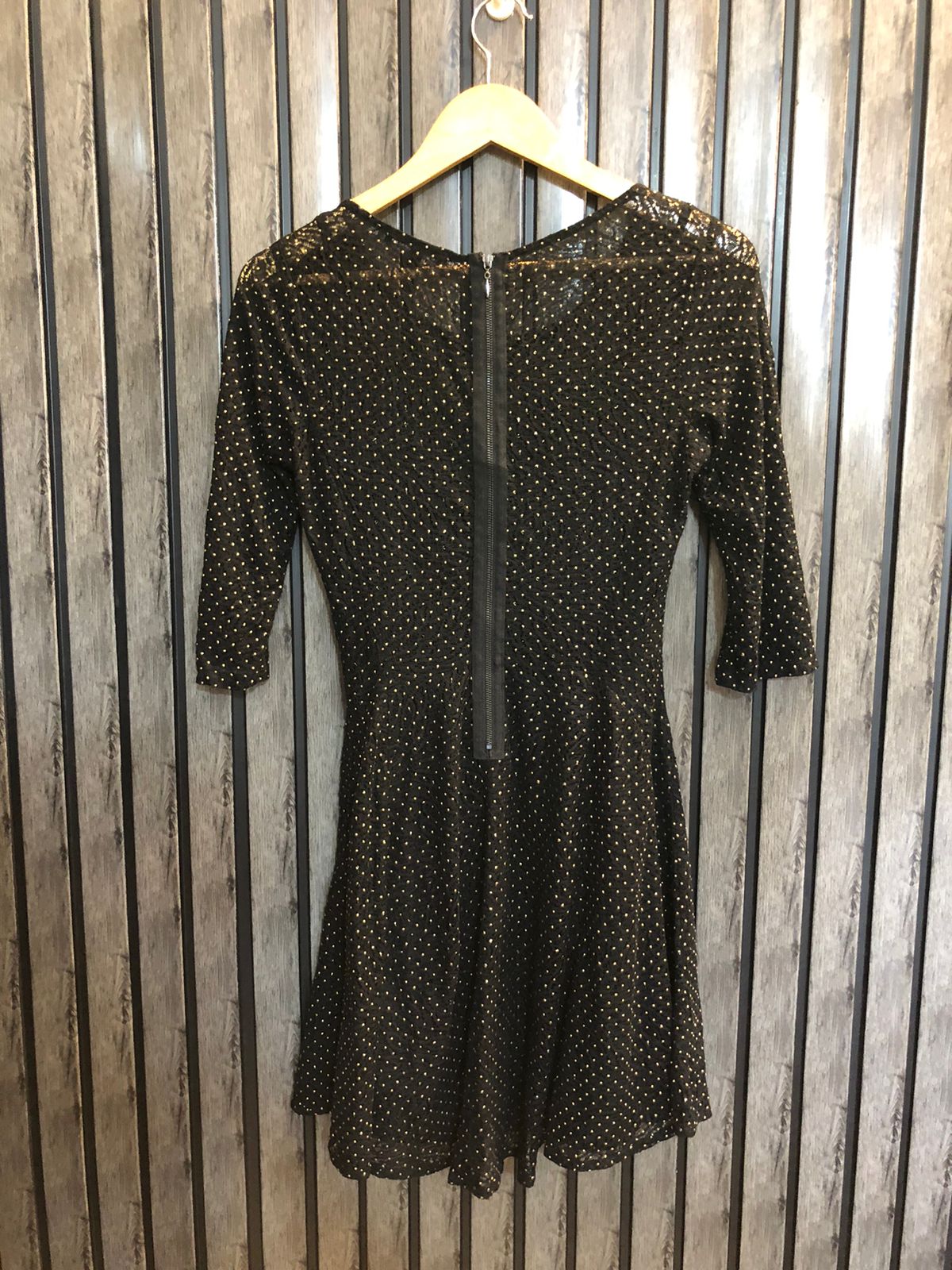 Chest 17  Lenght 30  Fabric net Branded Women's Long Tops