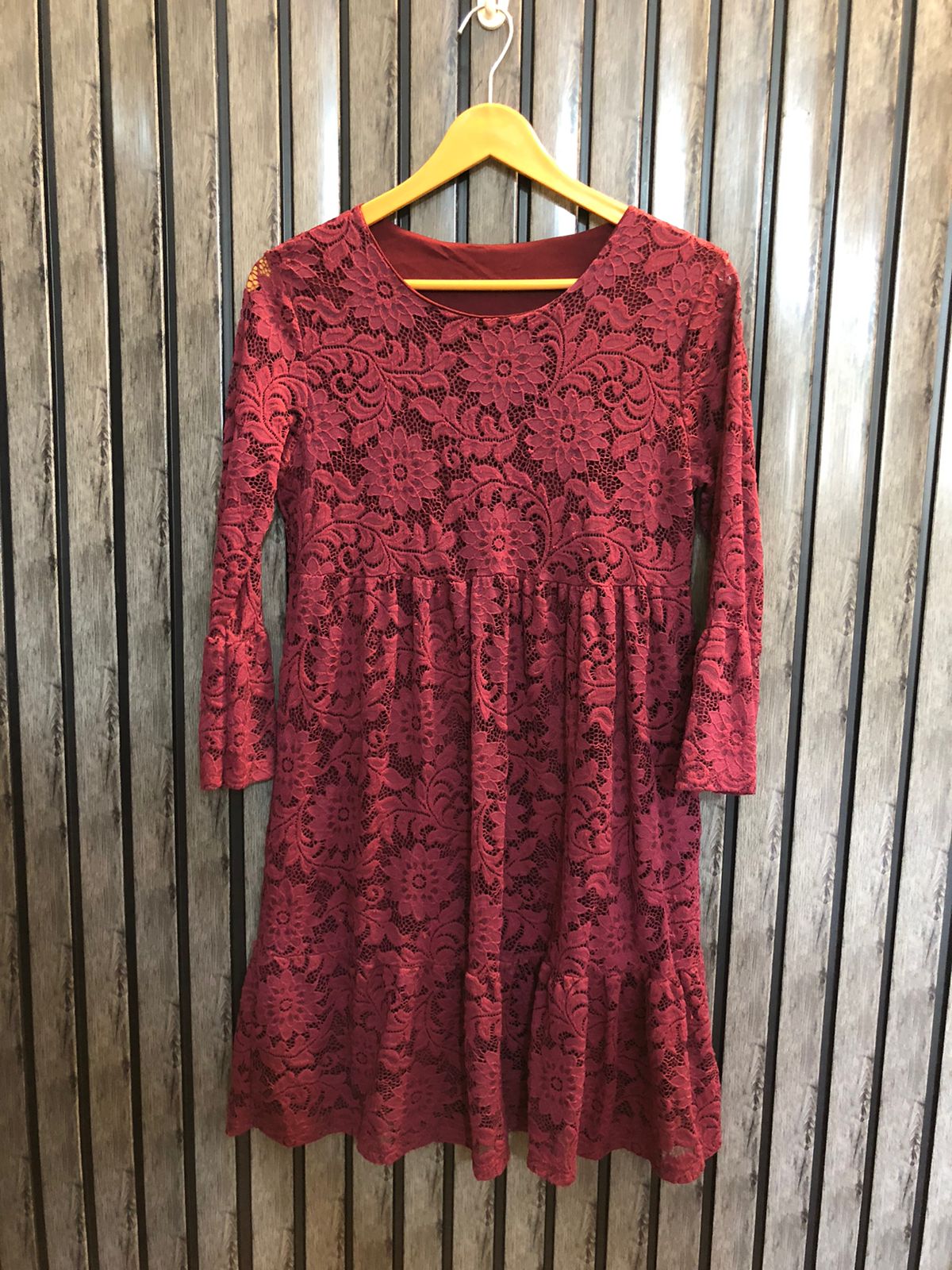 Chest 18  Lenght 33  Fabric net Fashionable Women's Long Tops