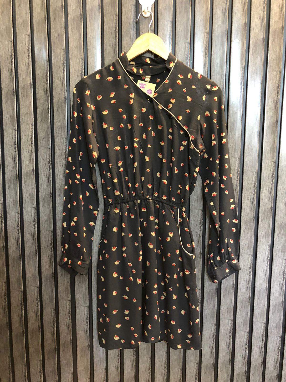 Chest 16  Lenght 33  Fabric chiffon Comfortable & Stylish Long Tops