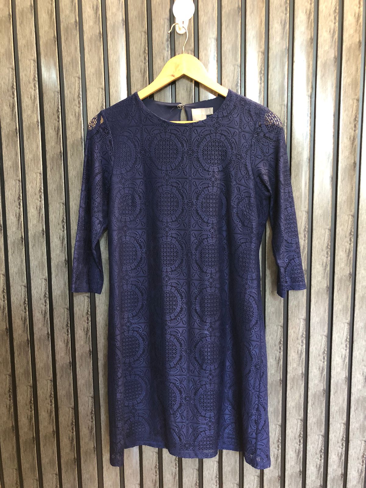 Chest 18  Lenght 32  Fabric net Premium Ladies Long Tops