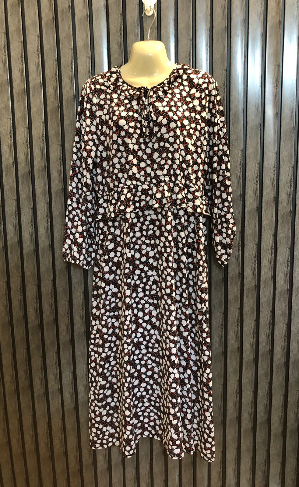 Chest 18  Lenght 49  Fabric chiffon Western long Maxi
