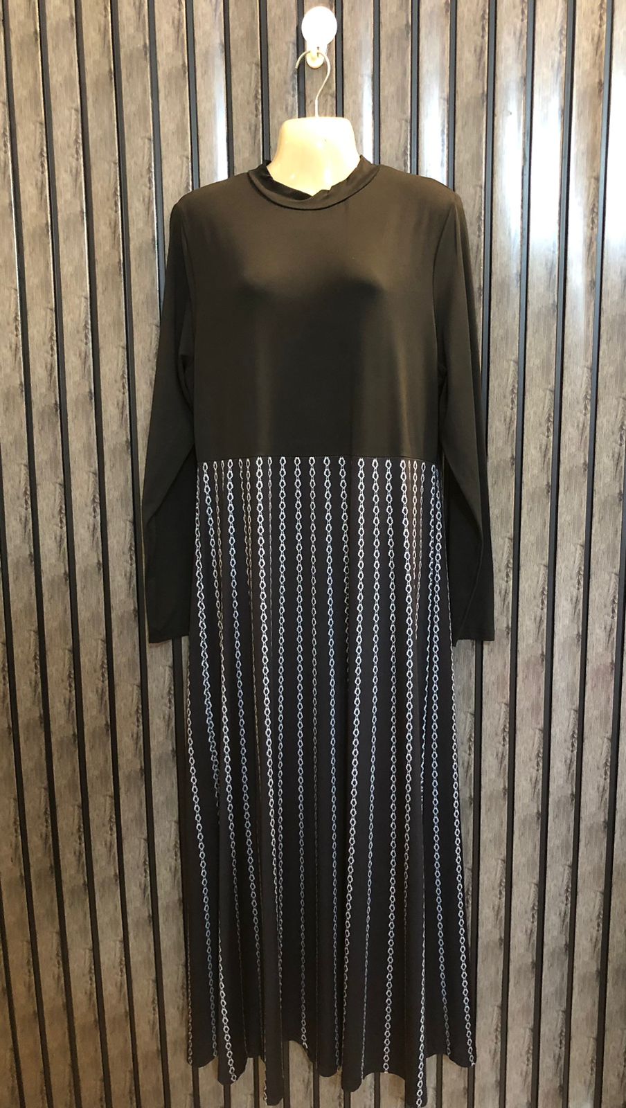 Chest 21  Lenght 53  Fabric silk jersey Elegant Long Maxi