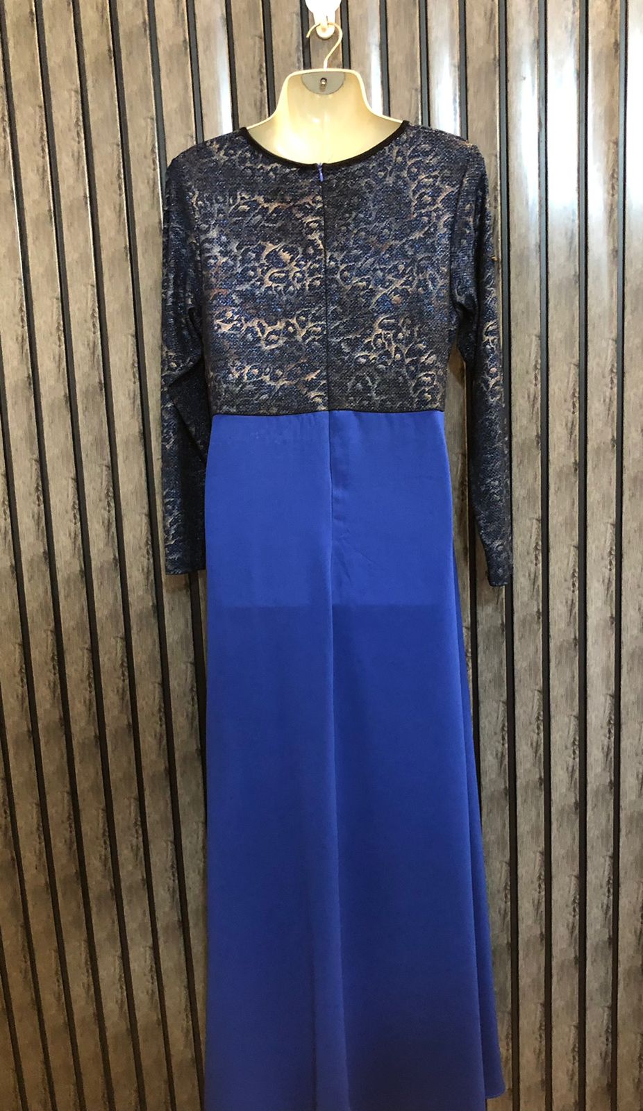 Chest 19  Lenght 54  Fabric silk and Jersey Fashionable Western Maxi Dresses