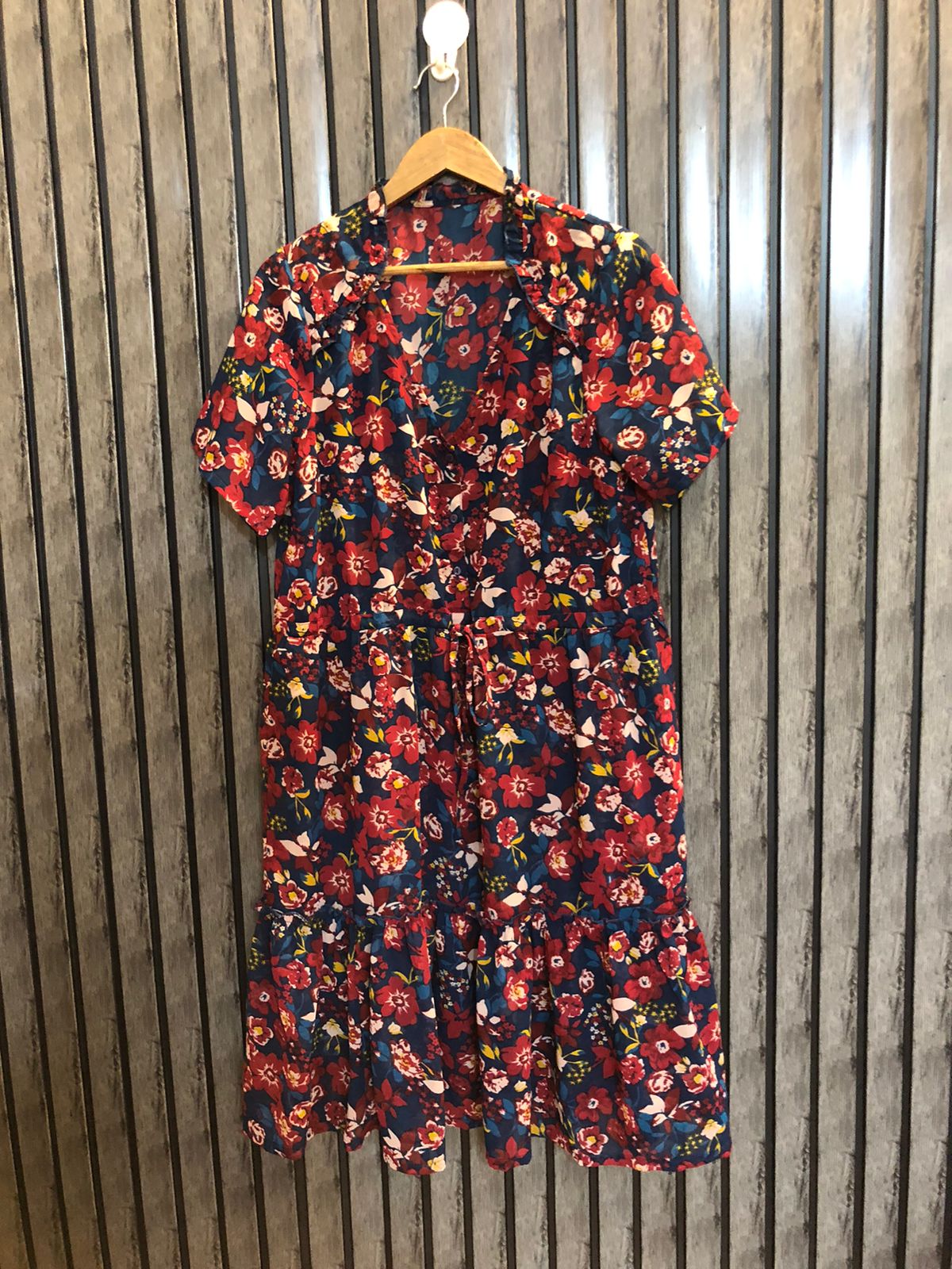 Chest 20  Lenght 41  Fabric chiffon Trendy Women's  Western long Top