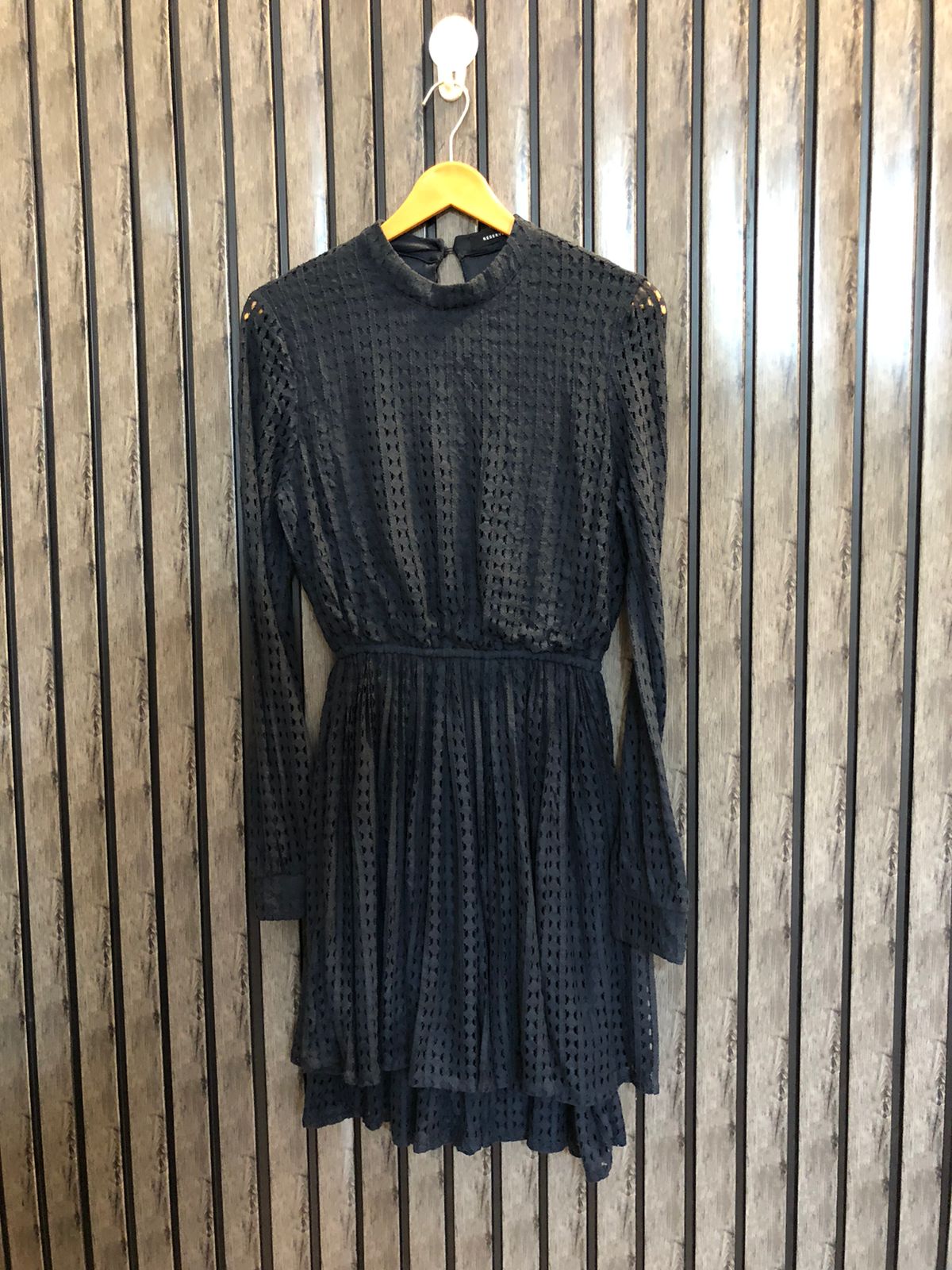 Chest 19  Lenght 33 to 35  Fabric net Smart Fit Women's Long Top