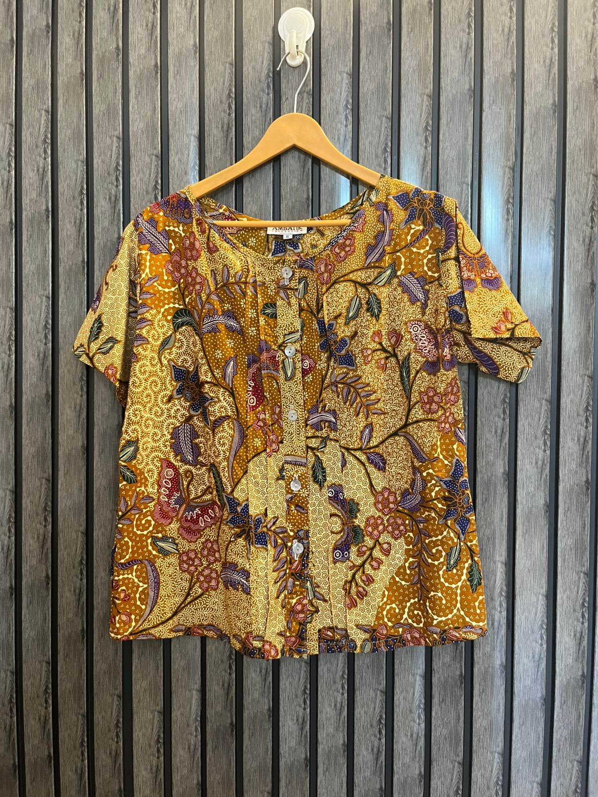 Chest 18  Lenght 23  Fabric cotton silk Women's Premium Western Crop Top