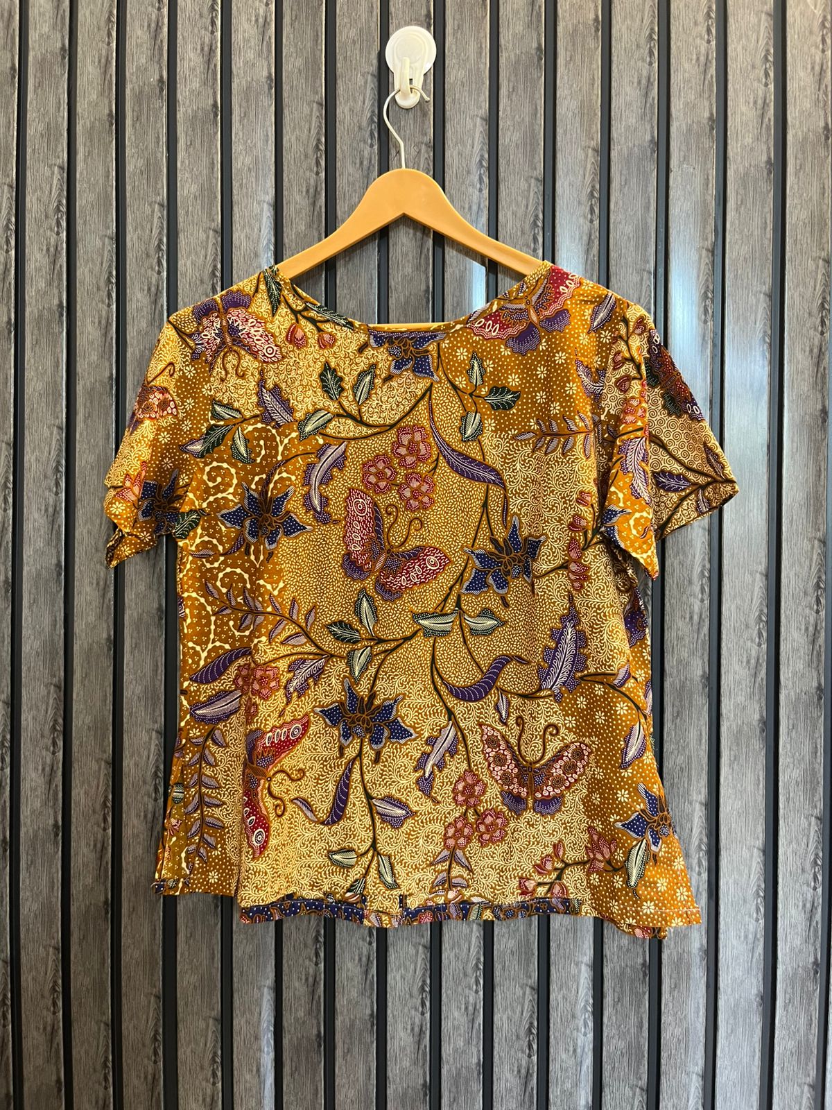 Chest 18  Lenght 23  Fabric cotton silk Women's Premium Western Crop Top