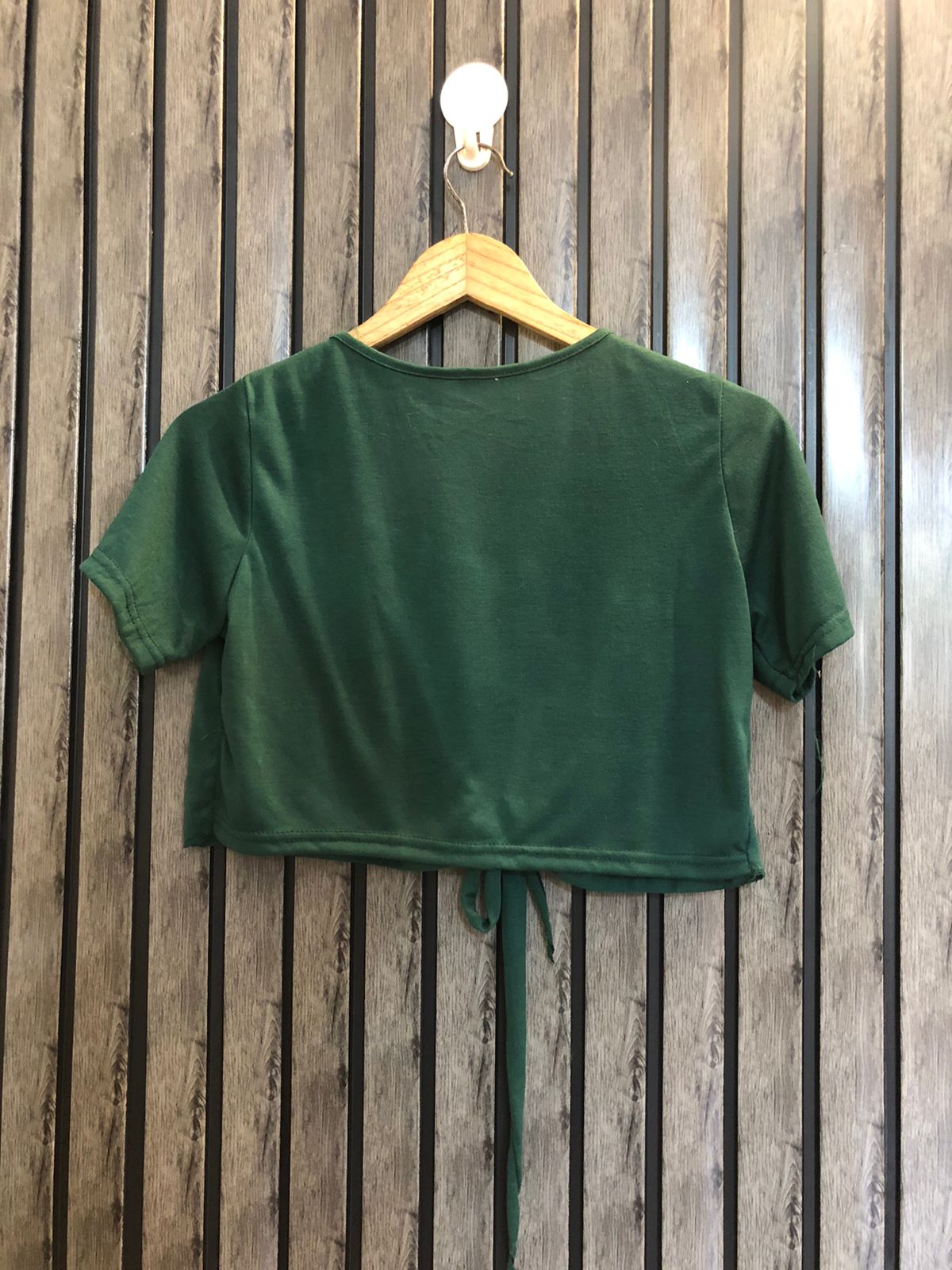 Chest small  Lenght 13  Fabric jersey Modern Fit Crop Top