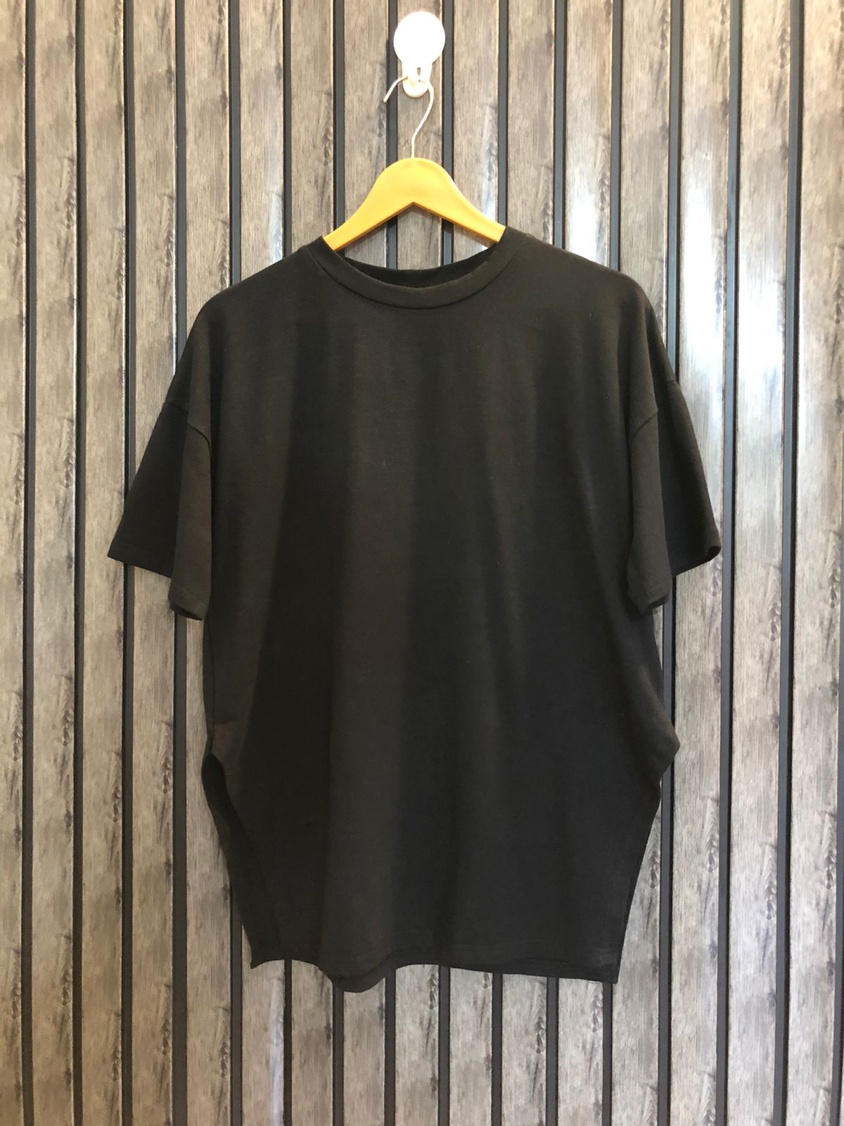 Chest 21  Lenght 26  Fabric jersey Women's Modern Fashion Crop Top