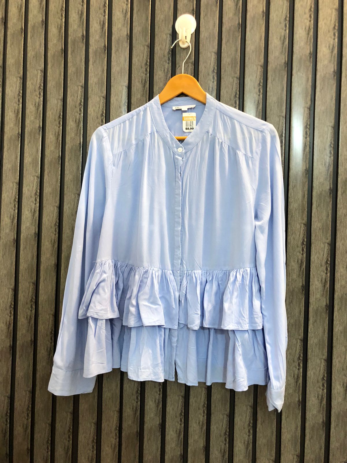 Chest 20  Lenght 23  Fabric linen Fashionable Branded Long Sleeve Top for Women