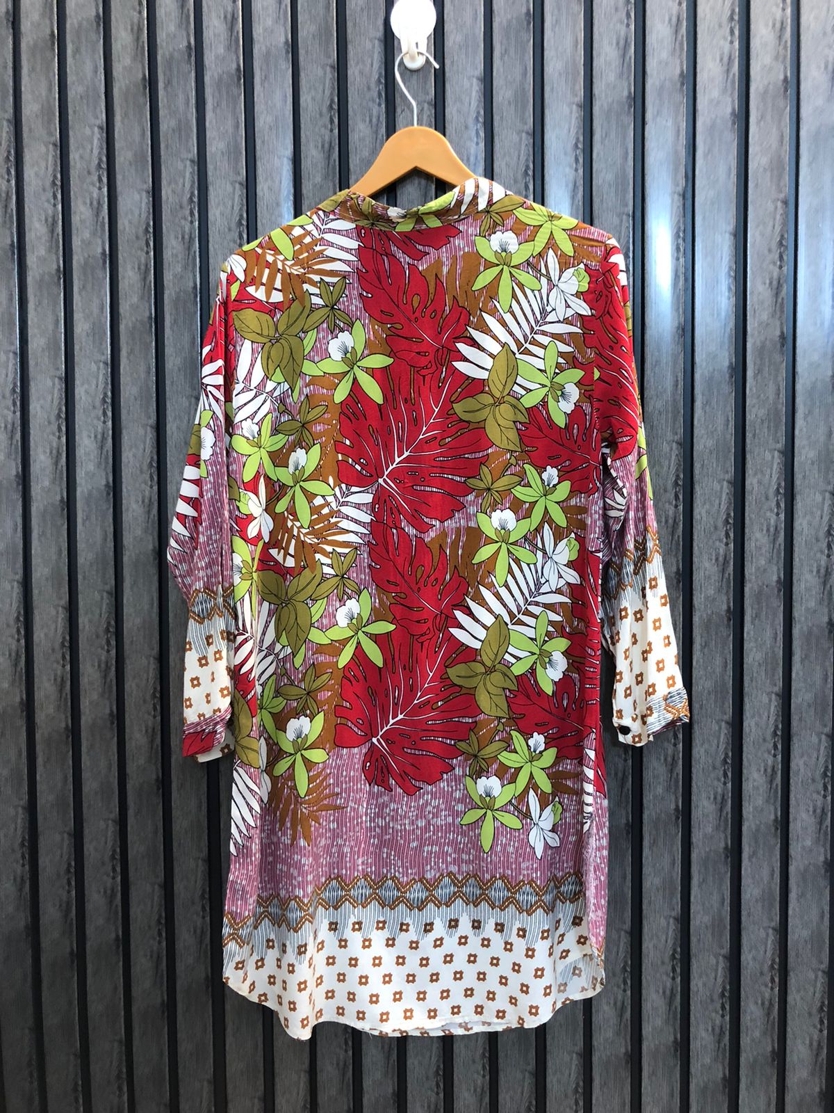 Chest 18  Lenght 34  Fabric linen Premium Quality Women's Full Sleeve Top