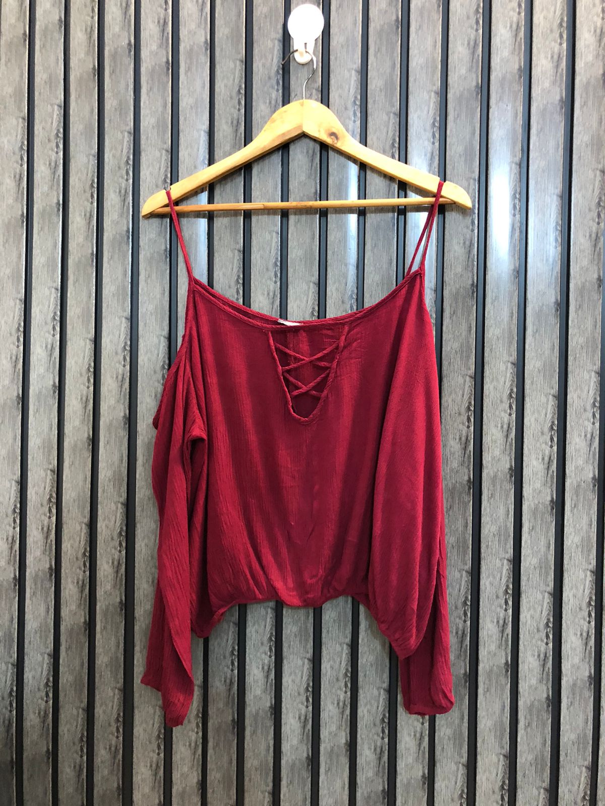 Chest 23  Lenght 21  Fabric cotton Women's Fashion Forward Long Sleeve Top