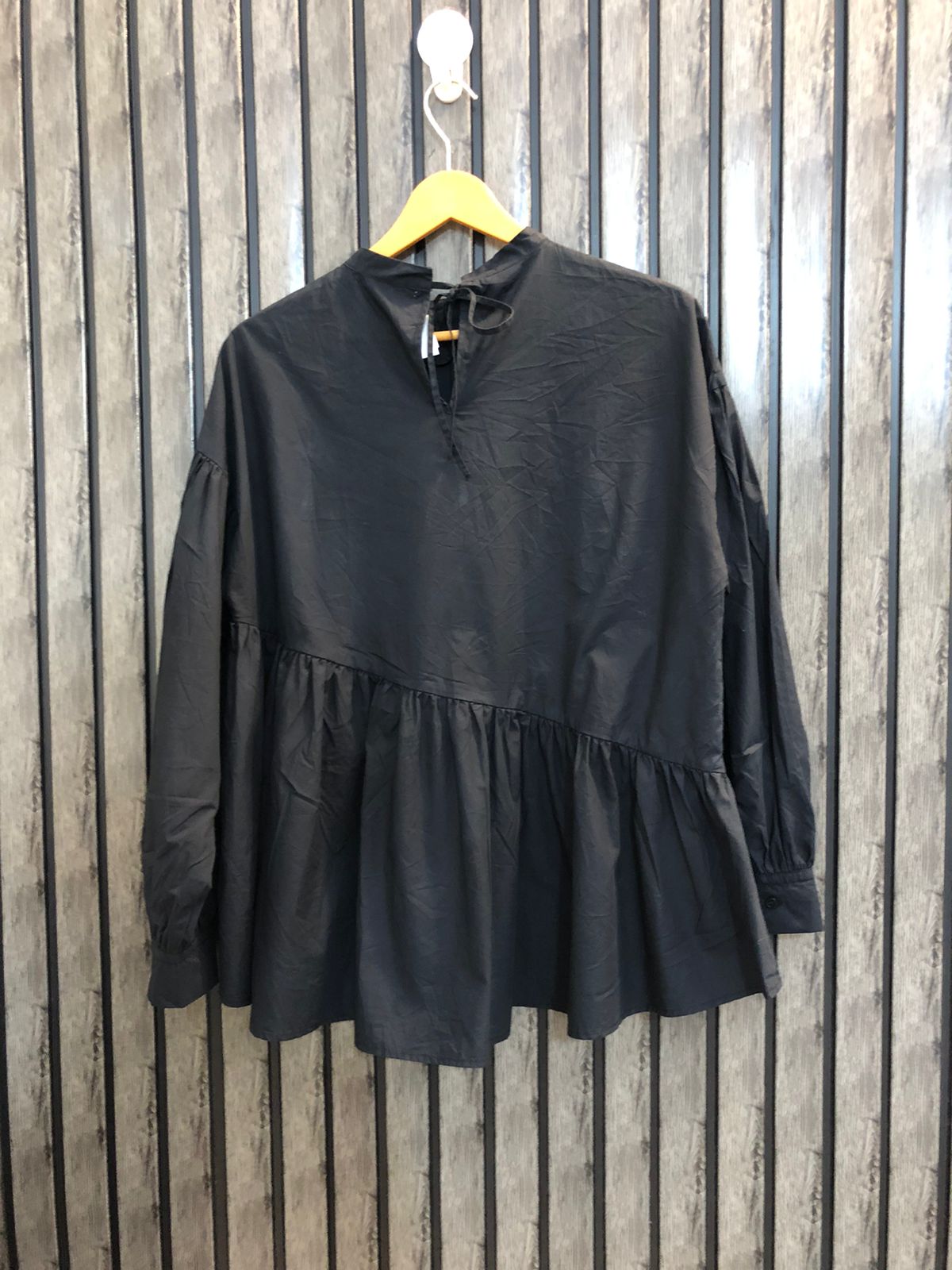 Chest 20  Lenght 24 To 26  Fabric Cotton Silk Women's Long Sleeve Trendy Fashion Top