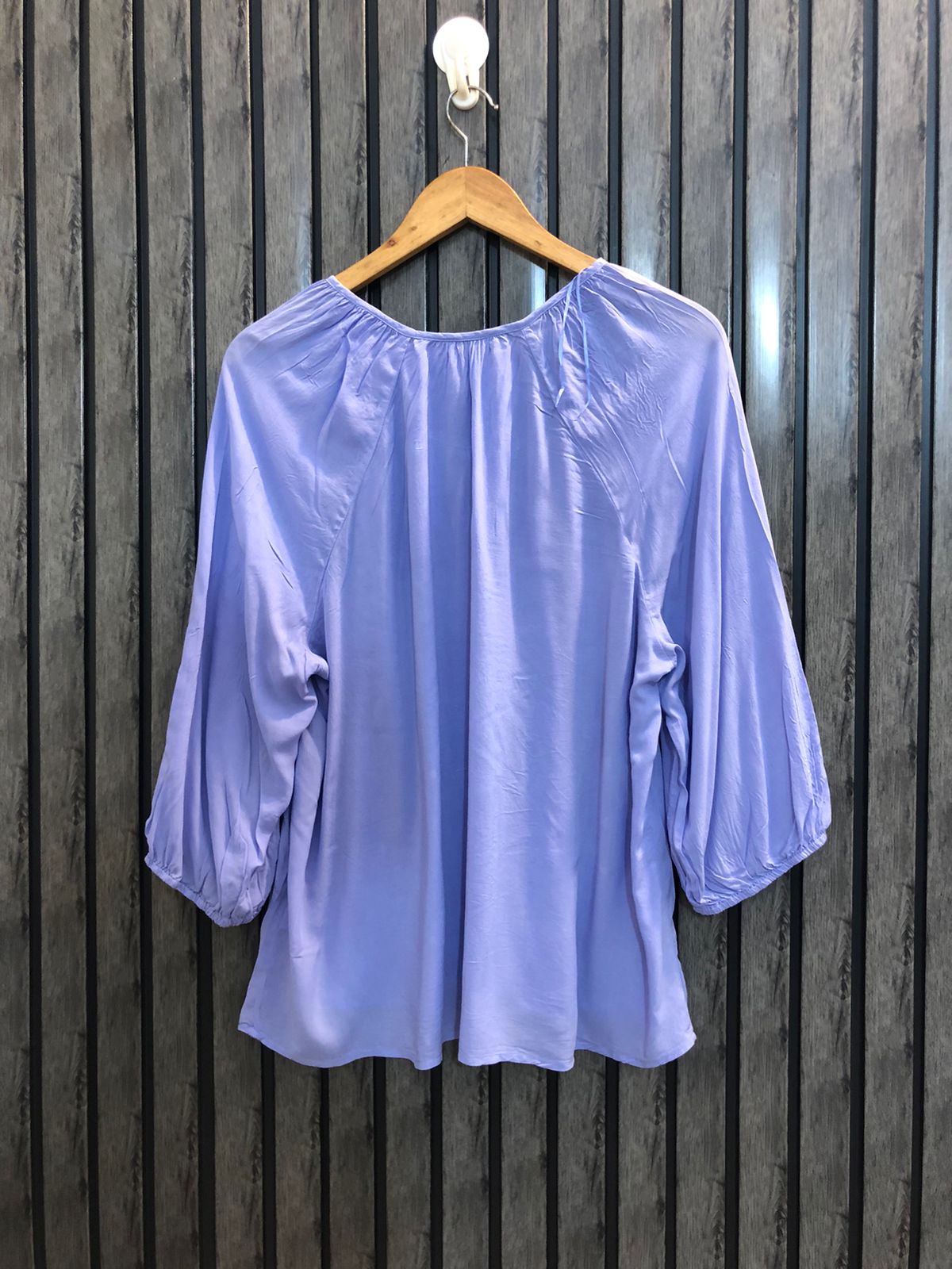 Chest 23  Lenght 25  Fabric Linen Branded Women's Smart Casual Top
