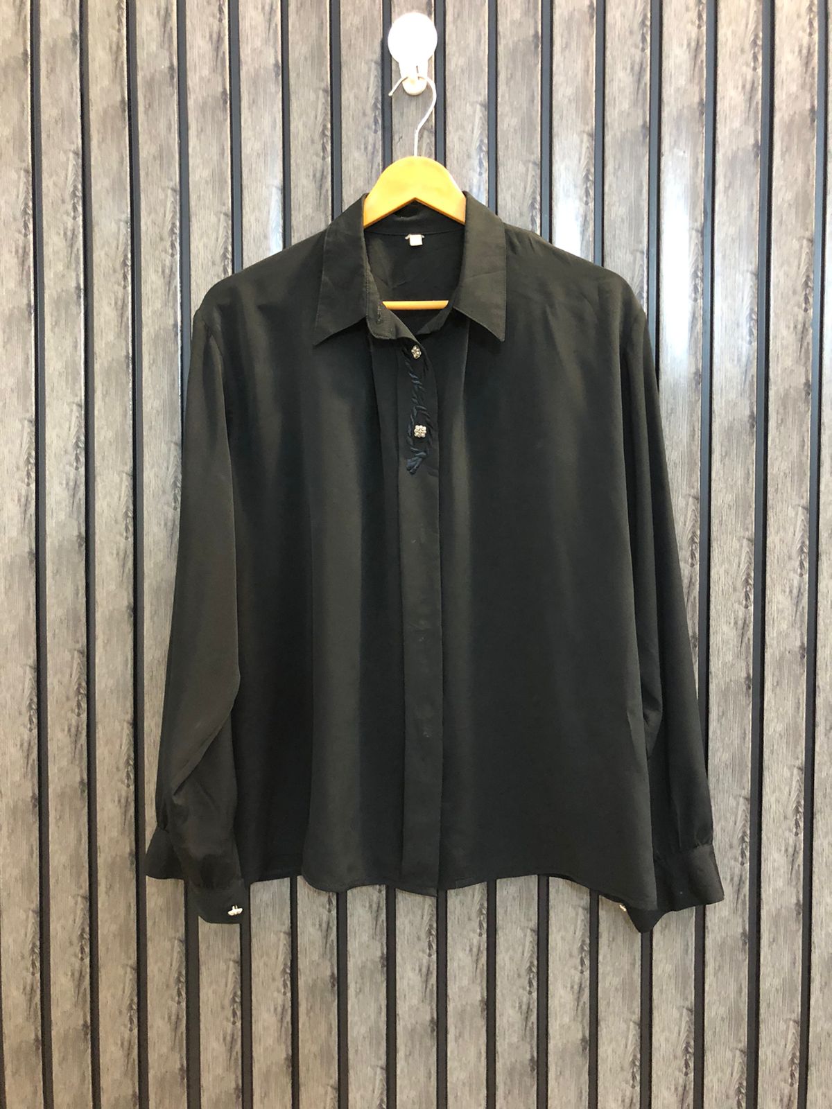 Chest 23  Length 24  Fabric Silk Latest Women's Full Sleeves Tops