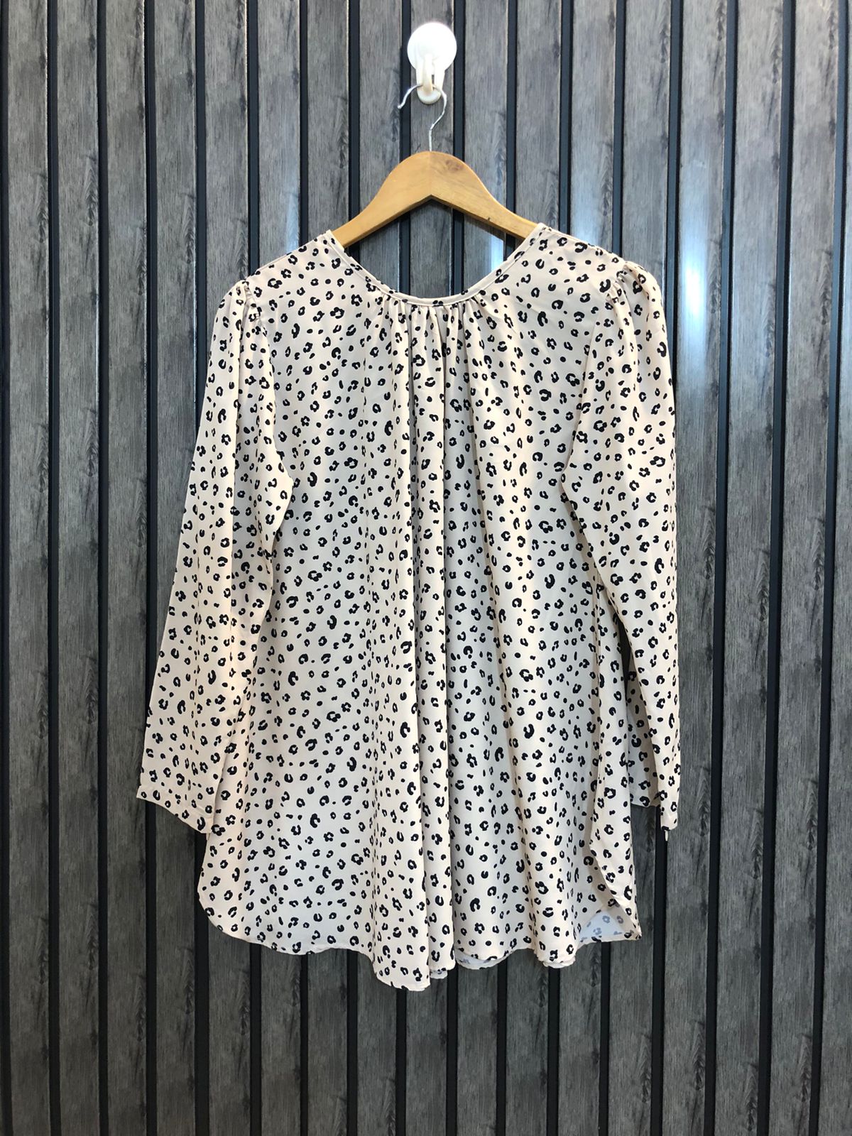 Chest 19  Length 27  Fabric Silk Stylish Full Sleeves Tops Collection