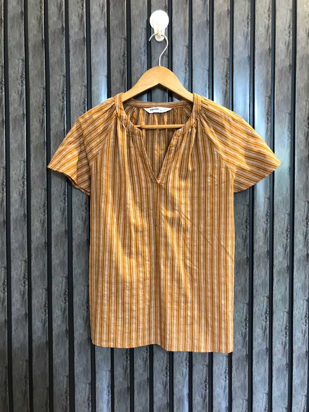 Chest 19  Lenght 22  Fabric cotton Chic Women's Half Sleeve Top for Casual Wear