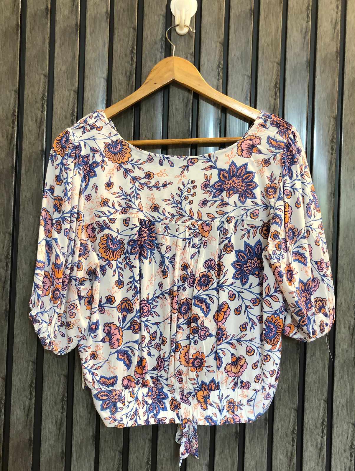 Chest 20  Lenght 18  Fabric linen Women's Slim Fit Half Sleeve Top