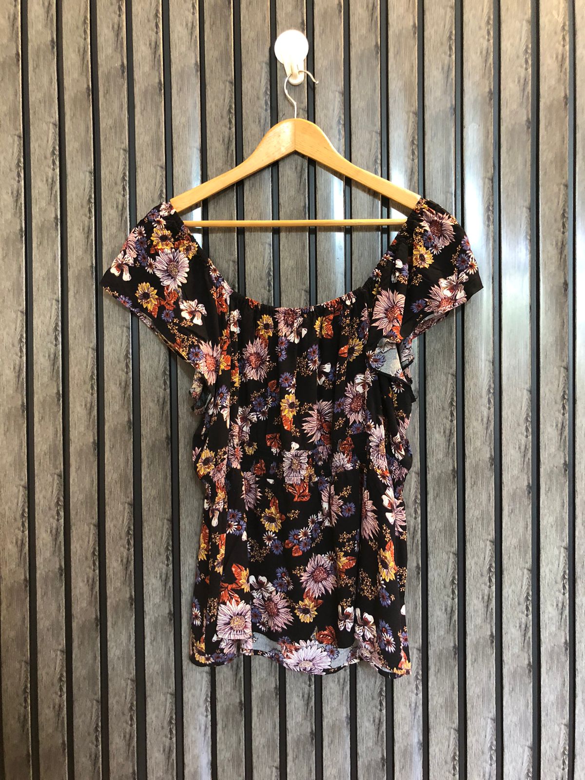 Chest 21  Lenght 19  Fabric linen Stylish Women's Half Sleeve Top for Everyday Fashion