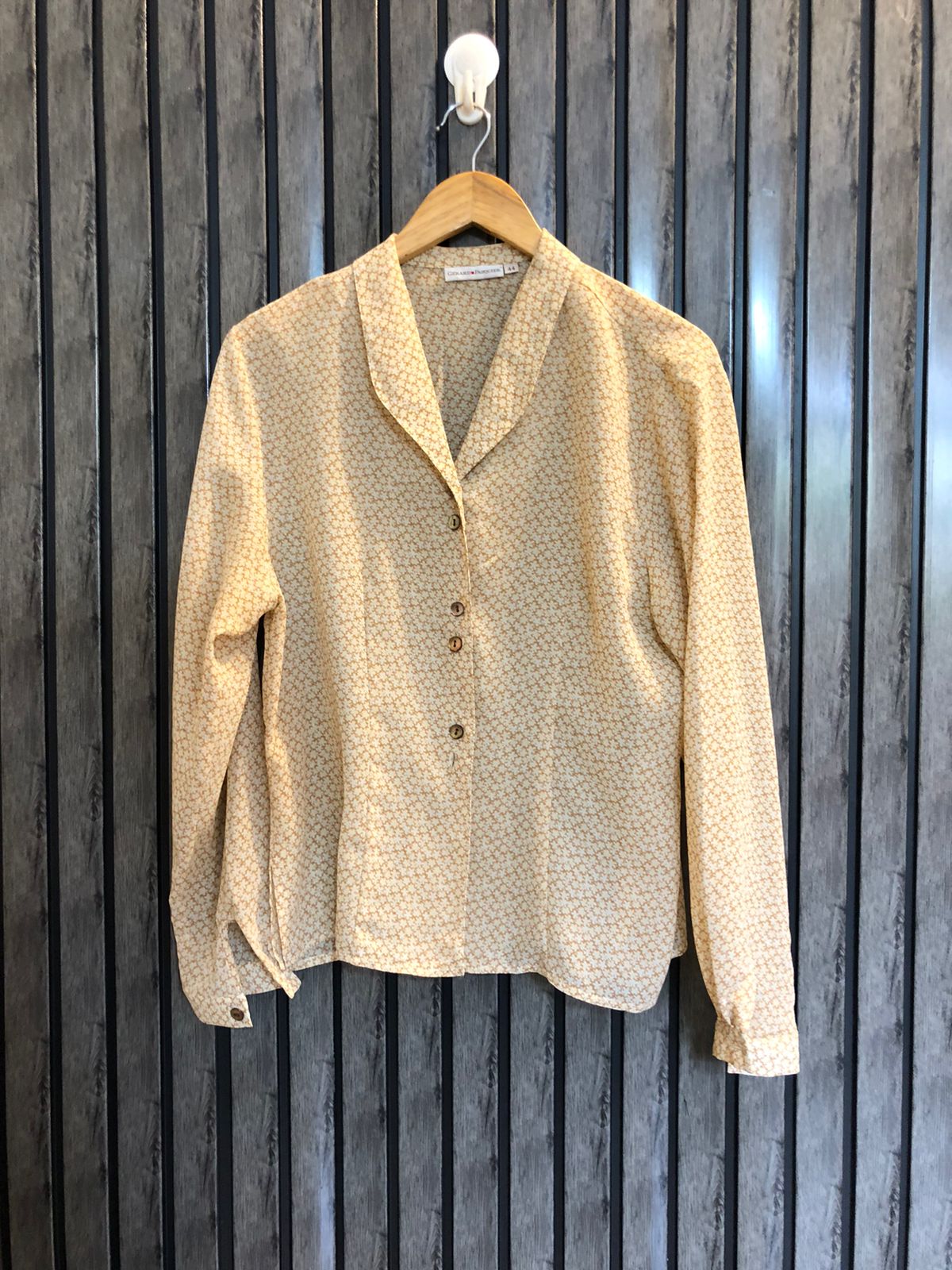 Chest 19  Lenght 22  Fabric chiffon Women's Western Fashion Full Sleeve Top