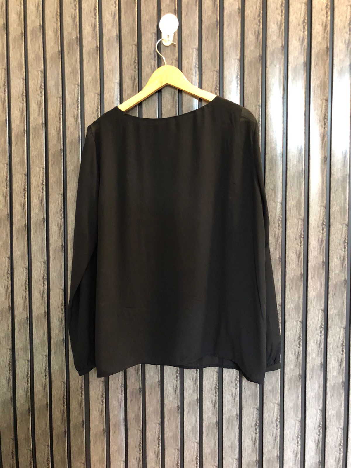 Chest 20  Lenght 25  Fabric chiffon Trendy Women's Branded Long Sleeve Top