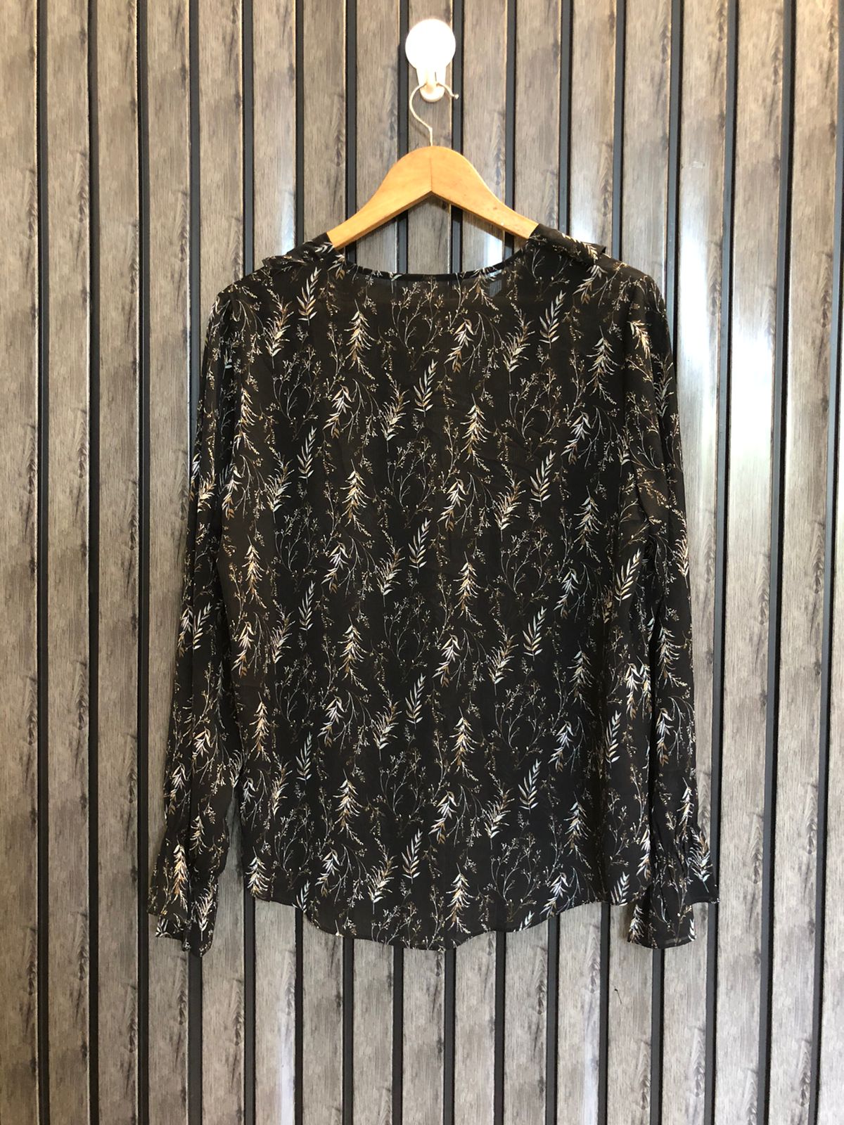Chest 19  Lenght 23  Fabric chiffon Women's Fashion Forward Long Sleeve Top